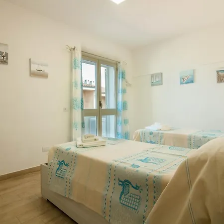 Lovely Near With Terrace! Apartment Palau