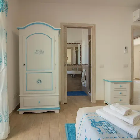 Lovely Near With Terrace! Apartment