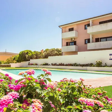 Lovely Near With Terrace!